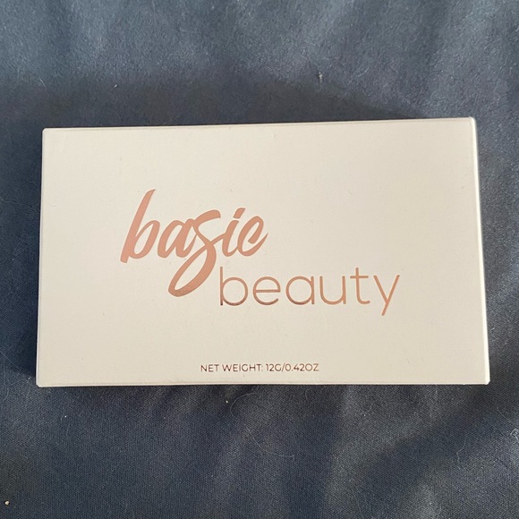 Basic Beauty Bronzer Palette - Picture 2 of 3